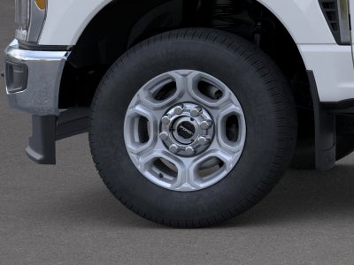 2026 Ford Super Duty F-350® XLT