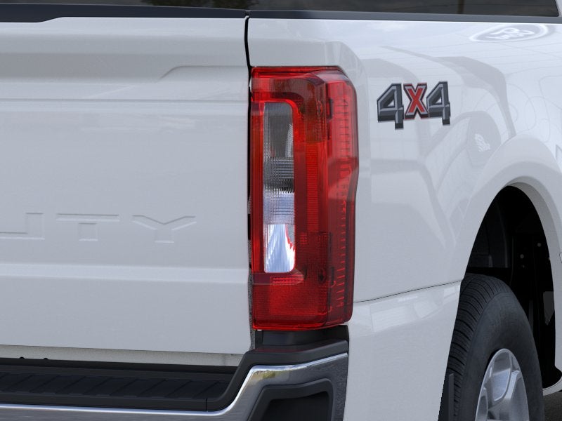 2026 Ford Super Duty F-350® XLT