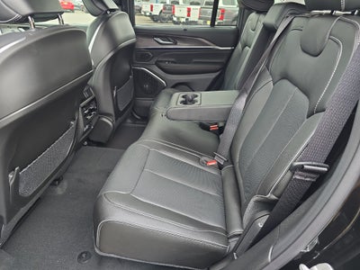 2025 Jeep Grand Cherokee GRAND CHEROKEE OVERLAND 4X4