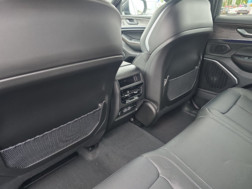 2025 Jeep Grand Cherokee GRAND CHEROKEE OVERLAND 4X4