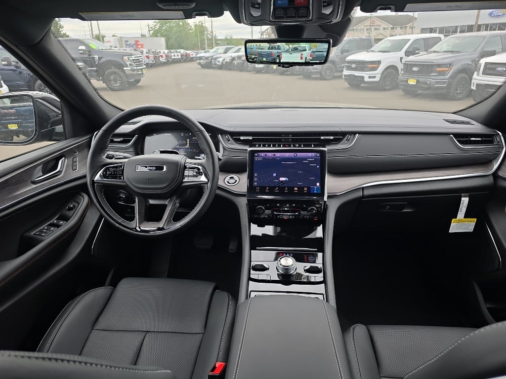 2025 Jeep Grand Cherokee GRAND CHEROKEE OVERLAND 4X4