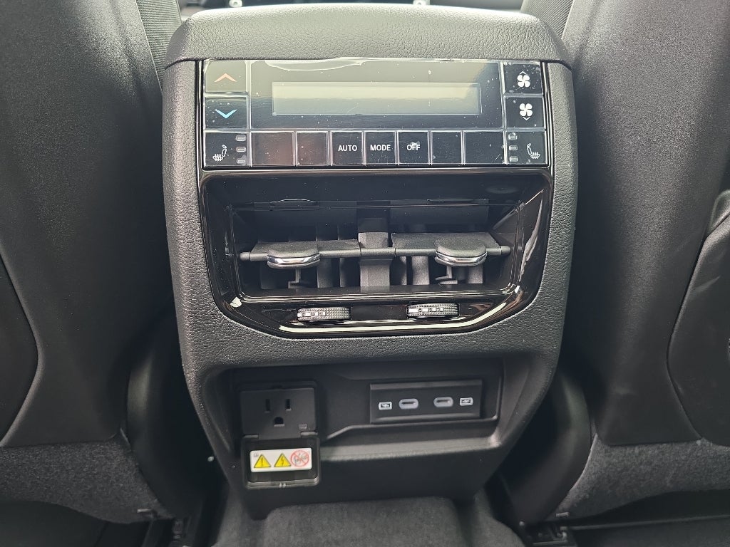 2026 Jeep Grand Cherokee GRAND CHEROKEE L LIMITED RESERVE 4X4