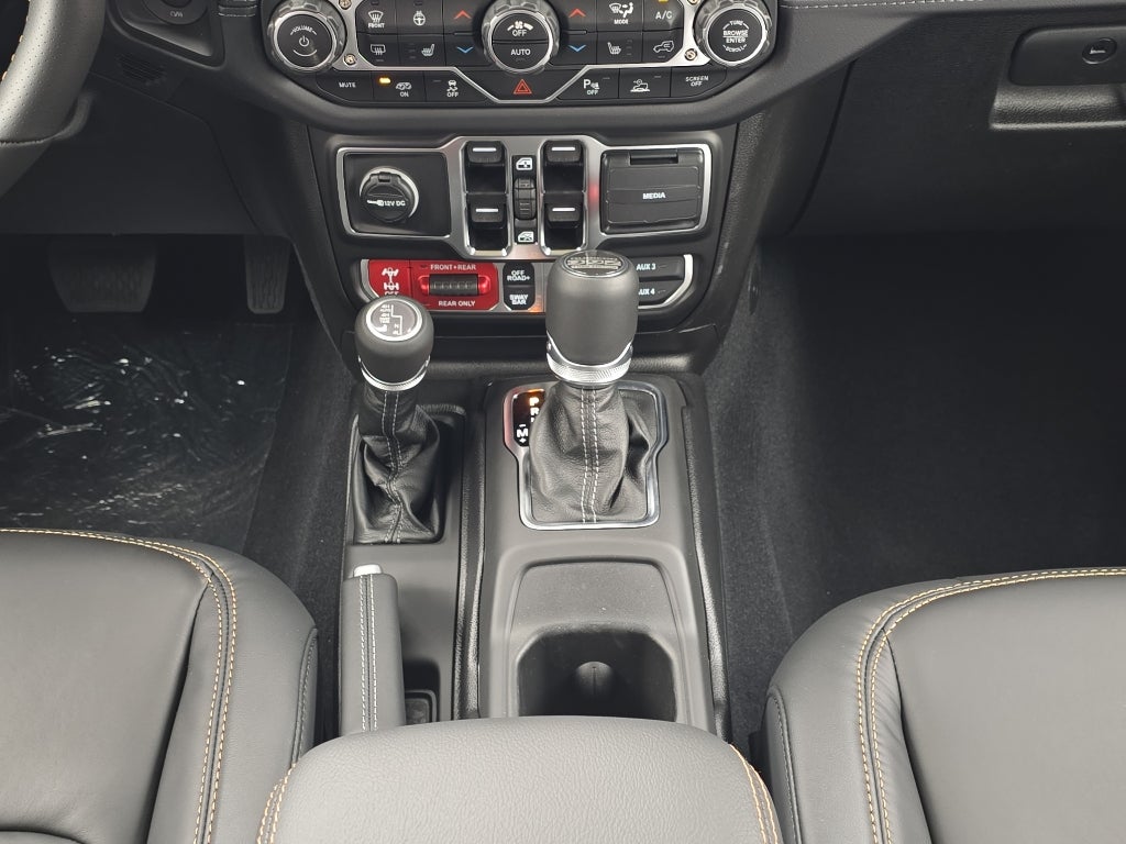 2025 Jeep Wrangler WRANGLER 4-DOOR RUBICON 392