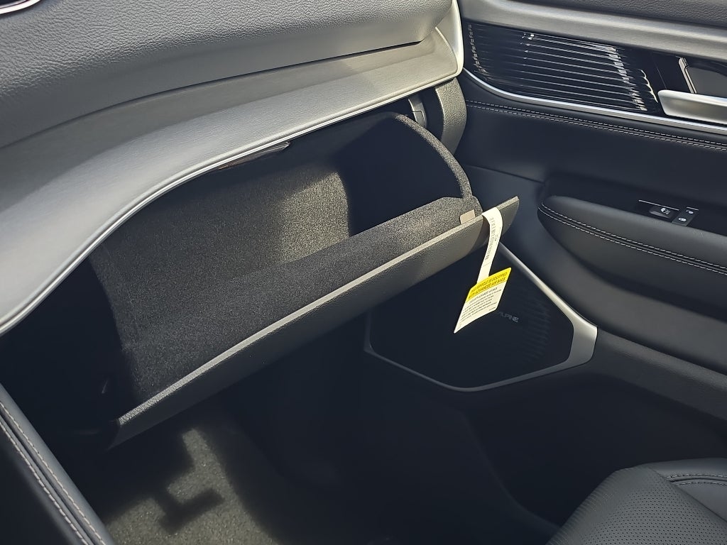 2026 Jeep Grand Wagoneer GRAND WAGONEER UPLAND 4X4