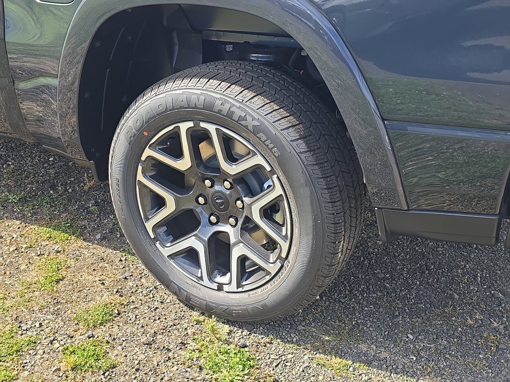 2026 RAM Ram 1500 RAM 1500 LARAMIE CREW CAB 4X2 5'7' BOX