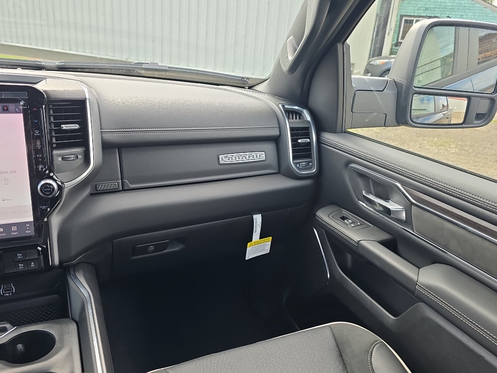 2026 RAM Ram 1500 RAM 1500 LARAMIE CREW CAB 4X2 5'7' BOX