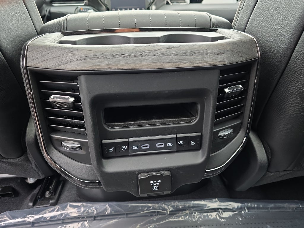 2026 RAM Ram 1500 RAM 1500 LIMITED CREW CAB 4X4 5'7' BOX