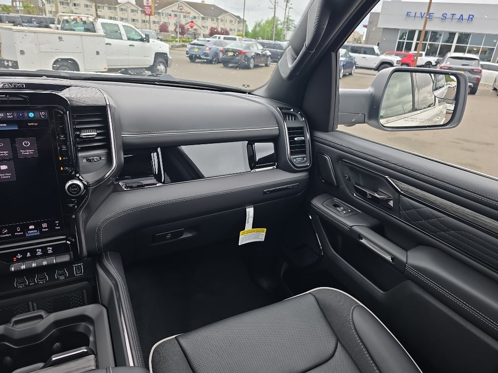 2026 RAM Ram 1500 RAM 1500 LIMITED CREW CAB 4X4 5'7' BOX