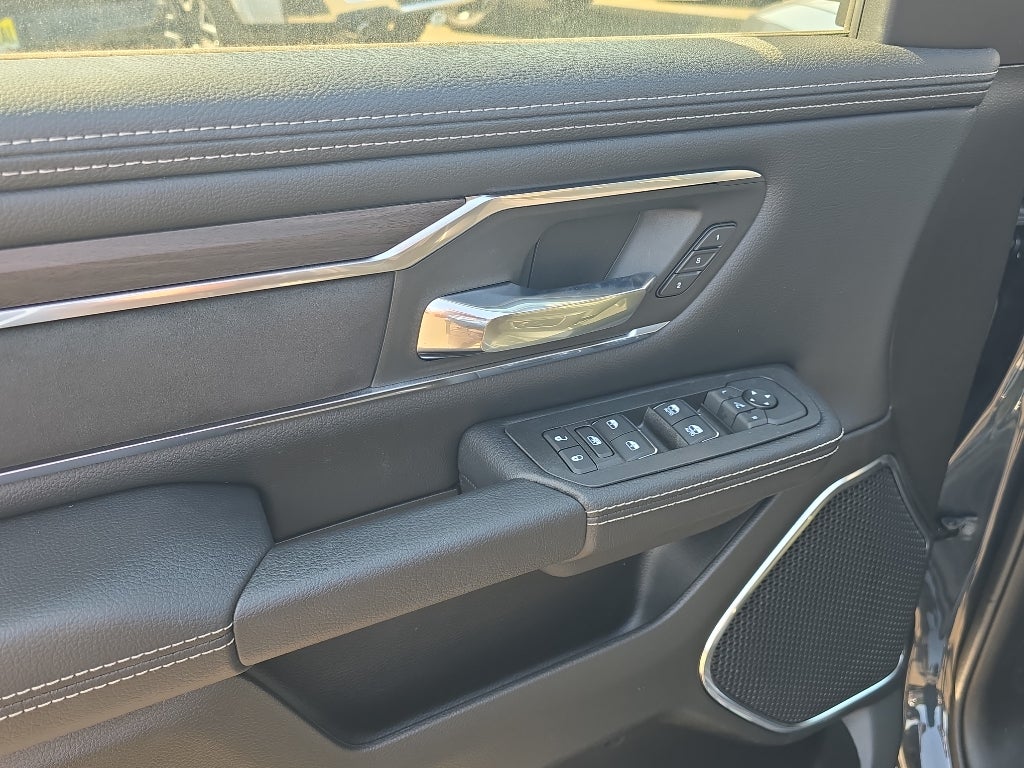 2025 RAM Ram 1500 RAM 1500 LARAMIE CREW CAB 4X4 5'7' BOX