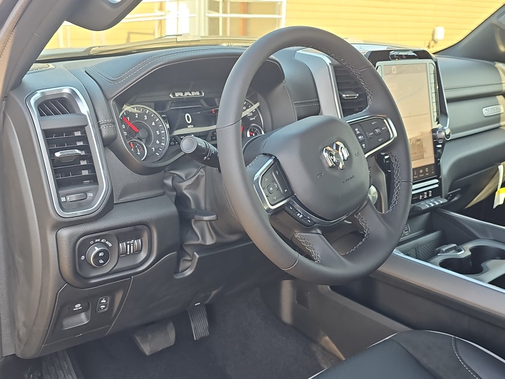 2025 RAM Ram 1500 RAM 1500 LARAMIE CREW CAB 4X4 5'7' BOX