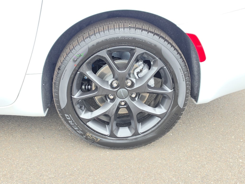 2027 Chrysler Pacifica PACIFICA SELECT