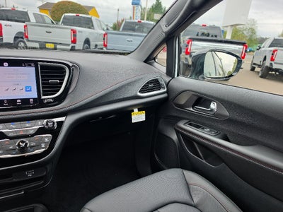 2027 Chrysler Pacifica PACIFICA SELECT