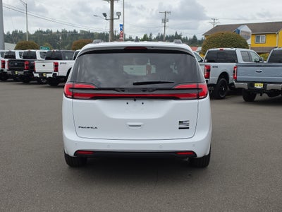 2027 Chrysler Pacifica PACIFICA SELECT