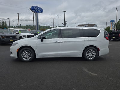 2025 Chrysler Voyager VOYAGER LX