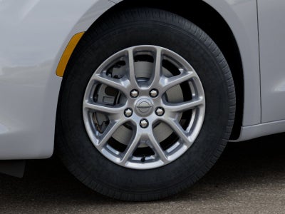 2025 Chrysler Voyager VOYAGER LX