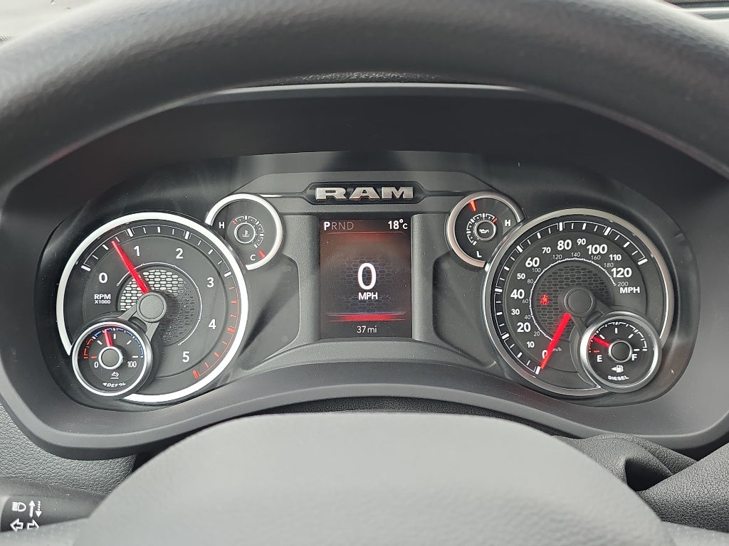 2025 RAM Ram 3500 RAM 3500 TRADESMAN CREW CAB 4X4 8' BOX