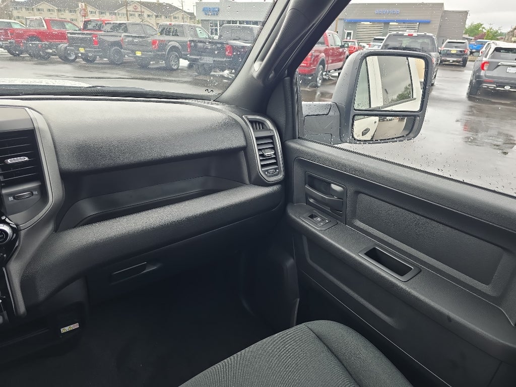 2025 RAM Ram 3500 RAM 3500 TRADESMAN CREW CAB 4X4 8' BOX