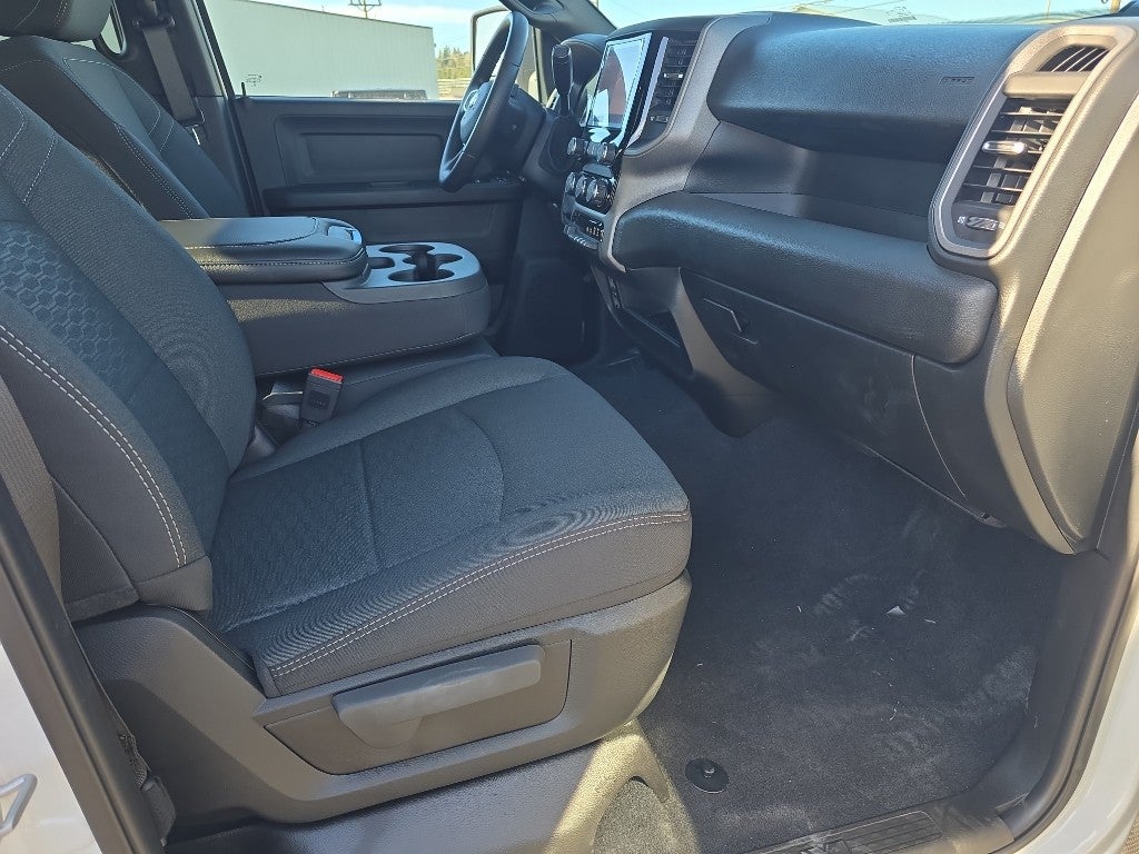 2026 RAM Ram 2500 RAM 2500 BLACK EXPRESS CREW CAB 4X4 8' BOX