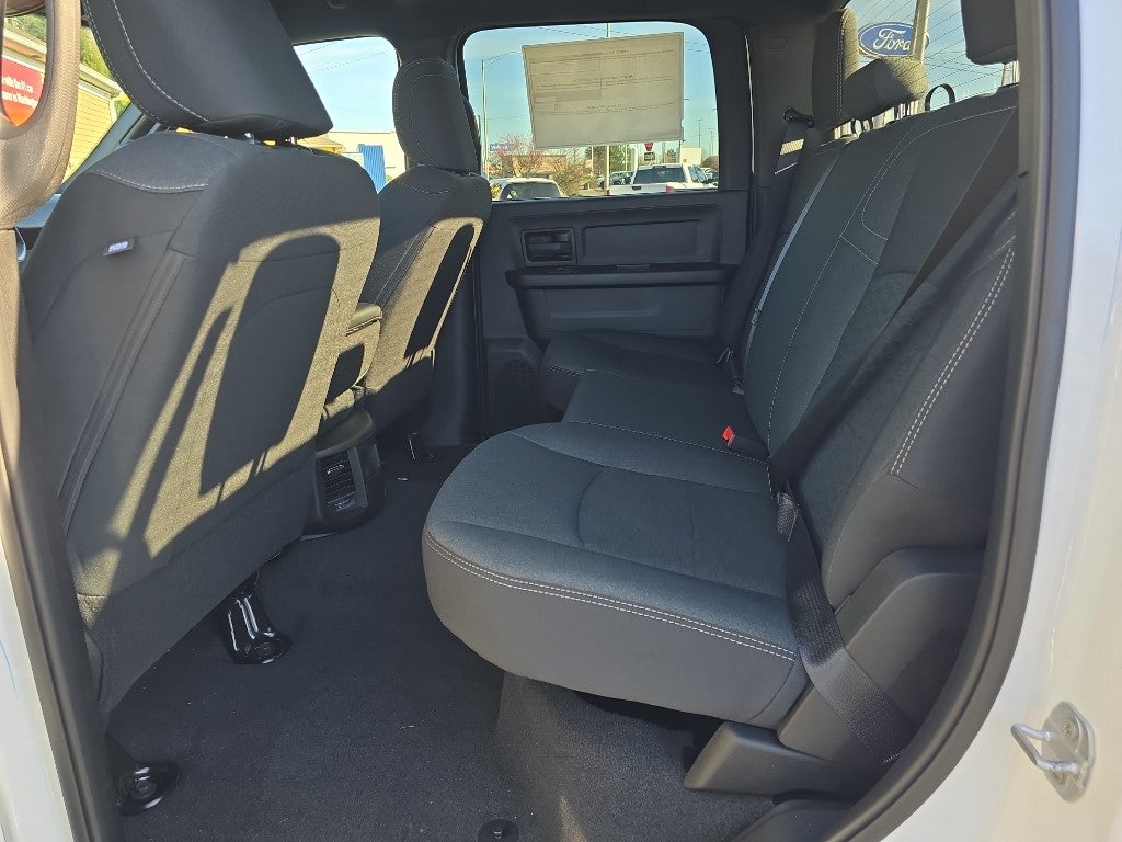 2026 RAM Ram 2500 RAM 2500 BLACK EXPRESS CREW CAB 4X4 8' BOX