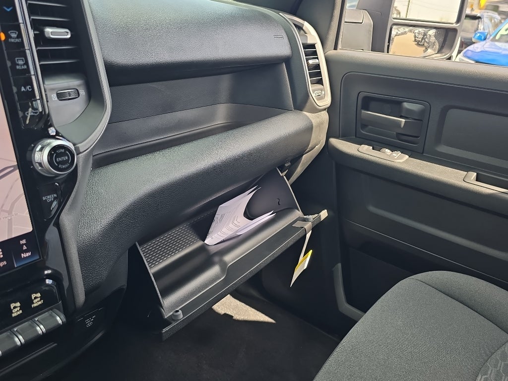 2026 RAM Ram 3500 RAM 3500 TRADESMAN CREW CAB 4X4 8' BOX