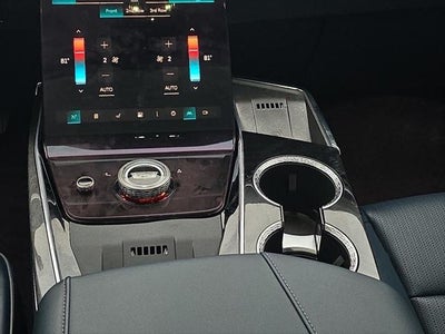 2025 Cadillac ESCALADE IQ Sport 2