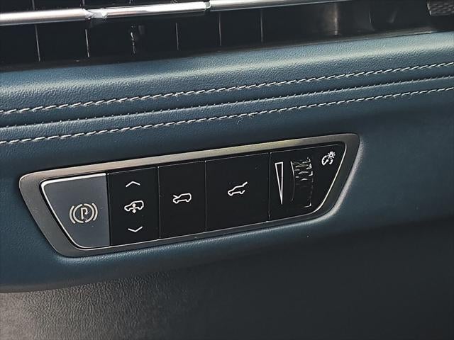 2025 Cadillac ESCALADE IQ Sport 2