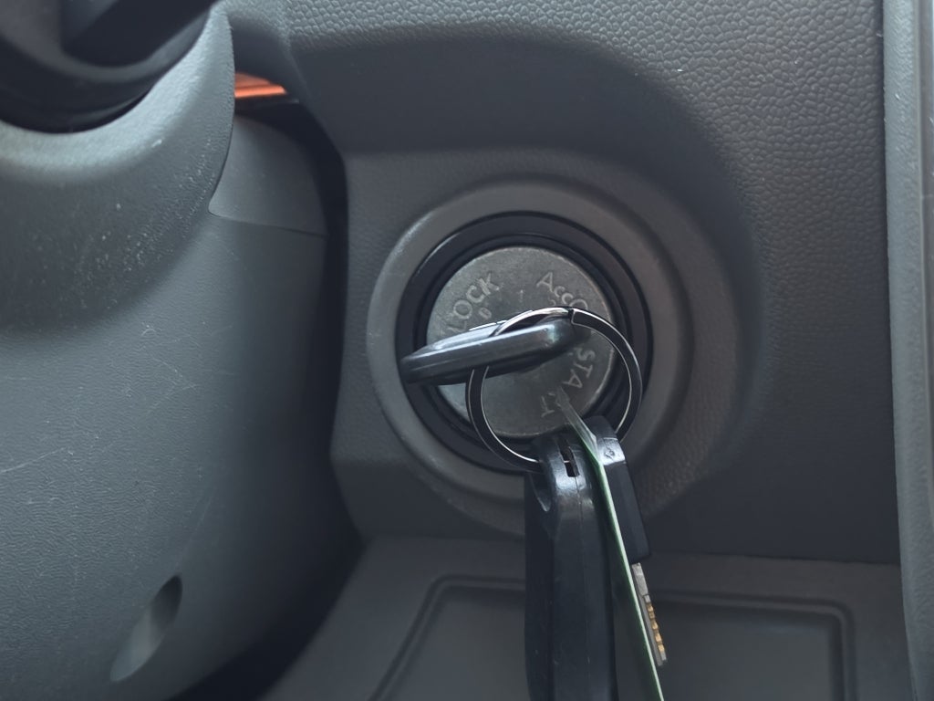 2017 Nissan Frontier SV V6