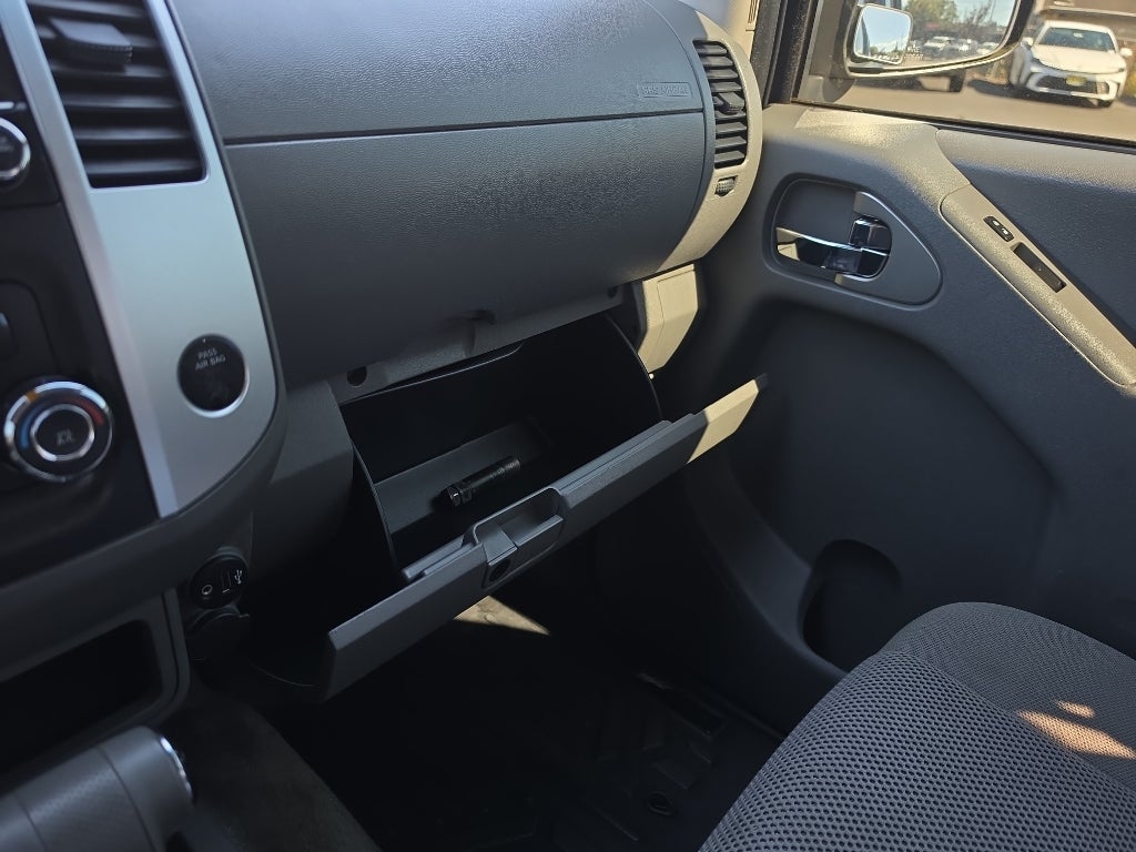 2017 Nissan Frontier SV V6