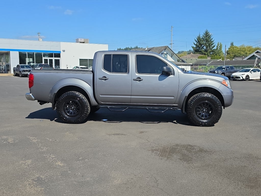 2017 Nissan Frontier SV V6
