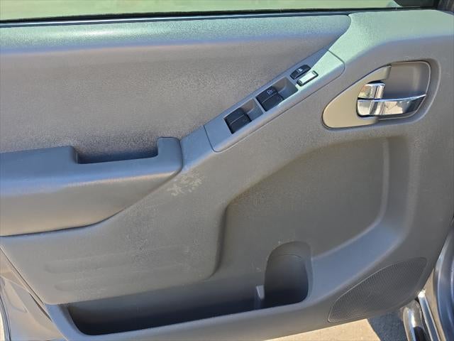 2017 Nissan Frontier SV V6