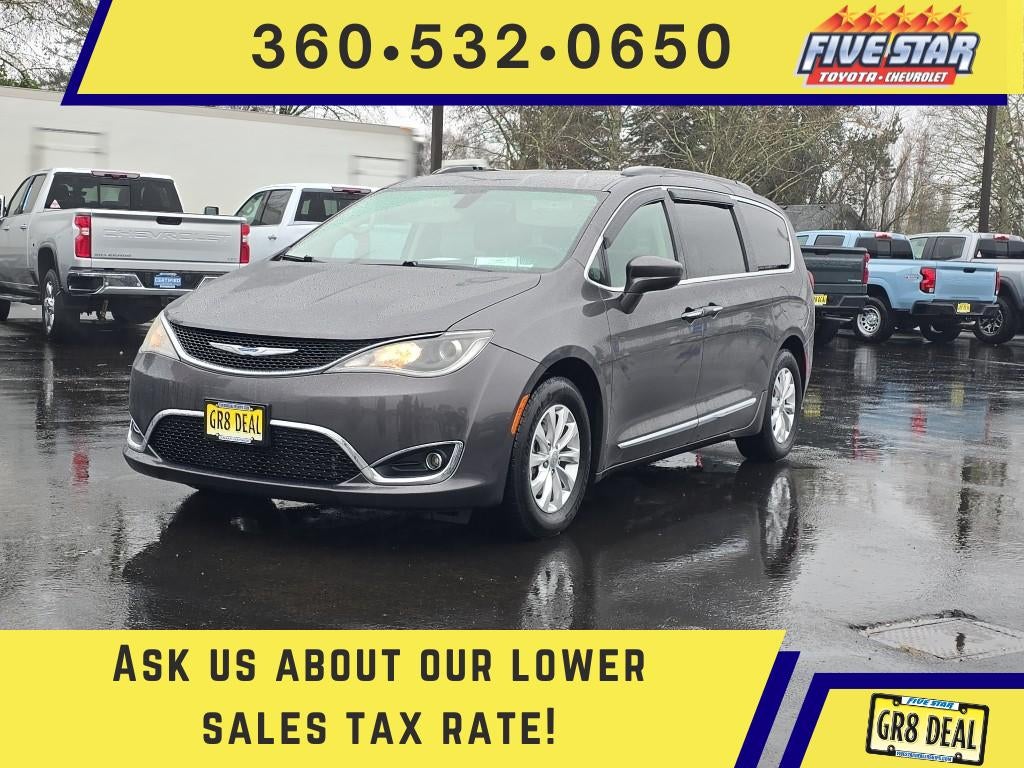 2017 Chrysler Pacifica Touring-L