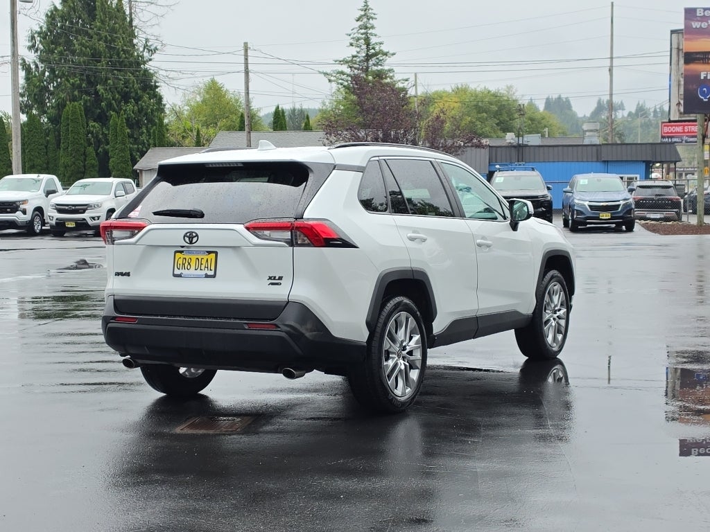 2023 Toyota RAV4 XLE Premium