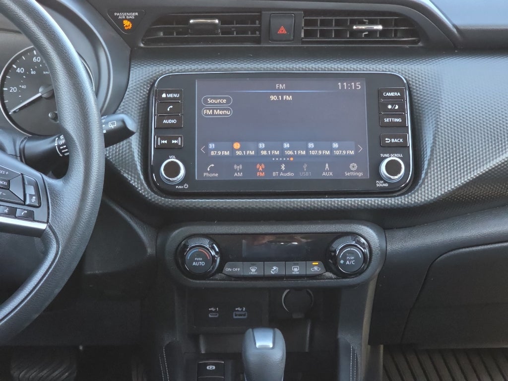2022 Nissan Kicks SV