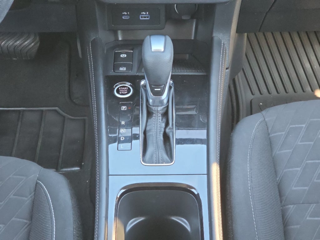 2022 Nissan Kicks SV