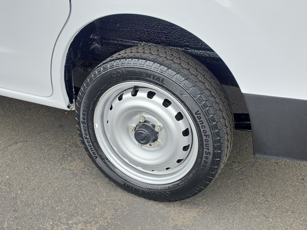 2021 Nissan NV200 S