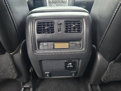 2017 Nissan Pathfinder SL