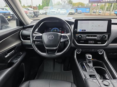 2025 Toyota Grand Highlander XLE