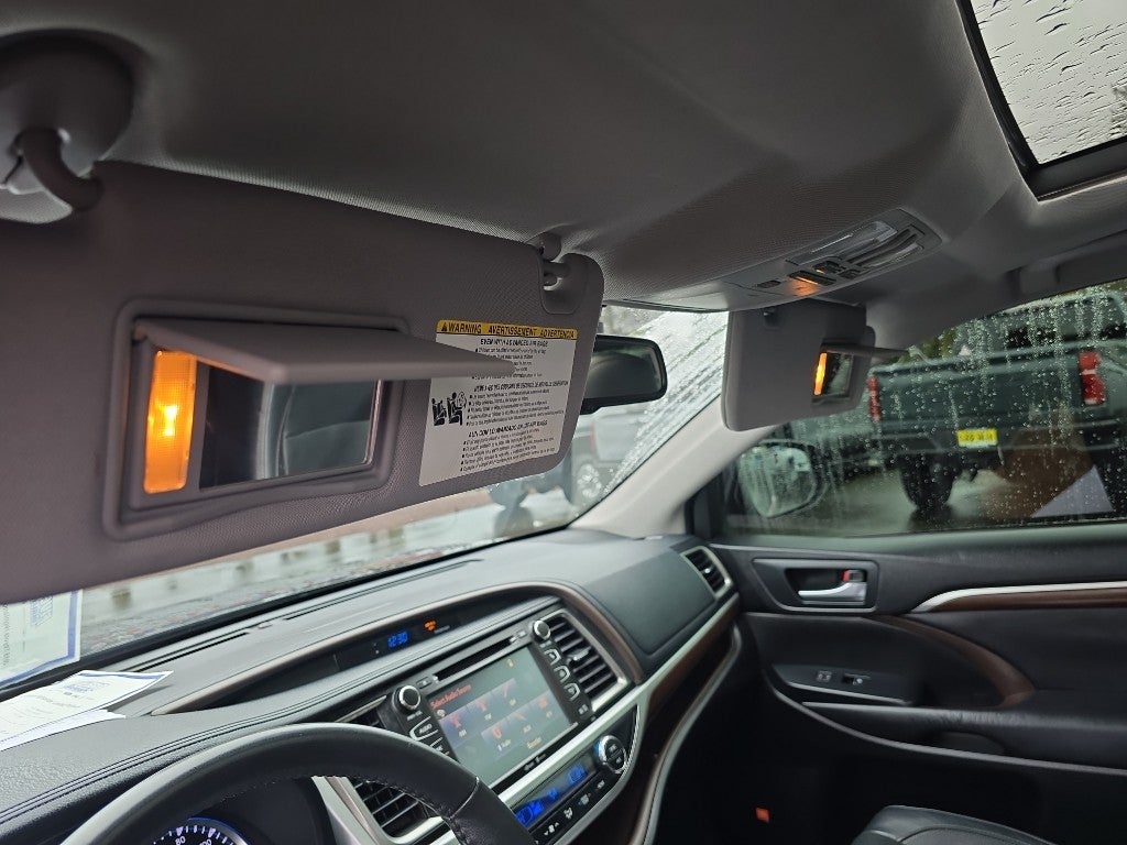 2015 Toyota Highlander Limited Platinum