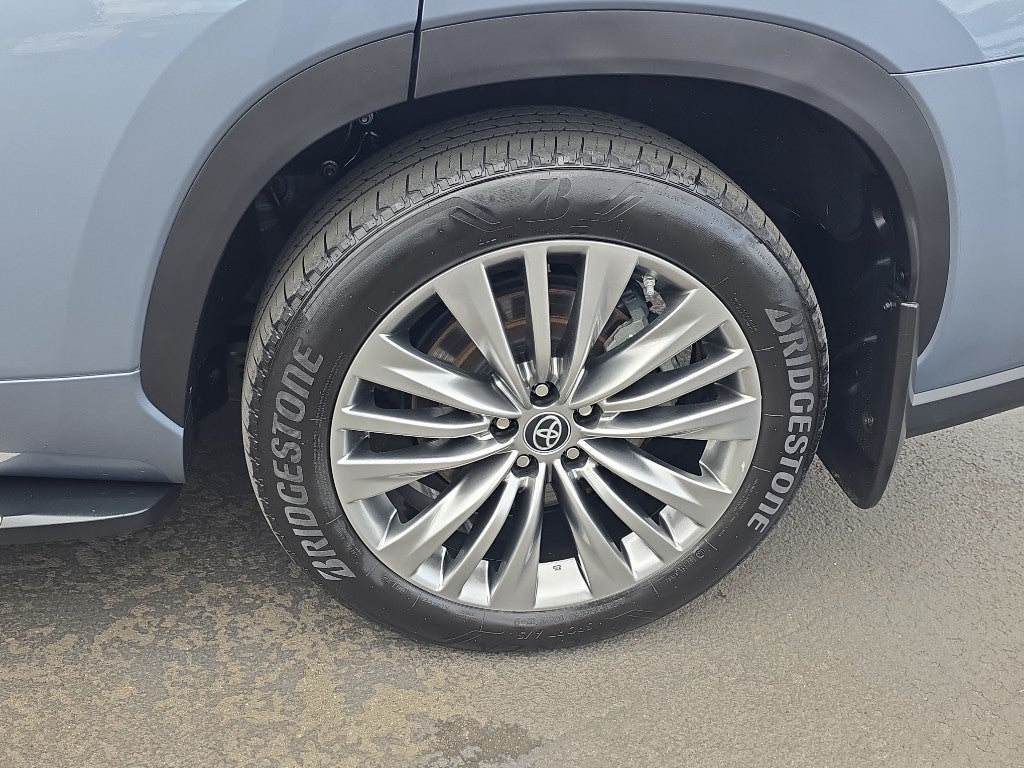 2023 Toyota Highlander Hybrid Hybrid Platinum