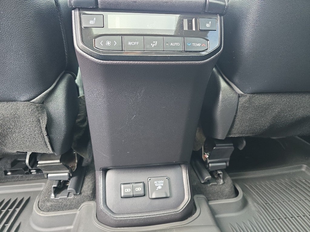 2023 Toyota Highlander Hybrid Hybrid Platinum