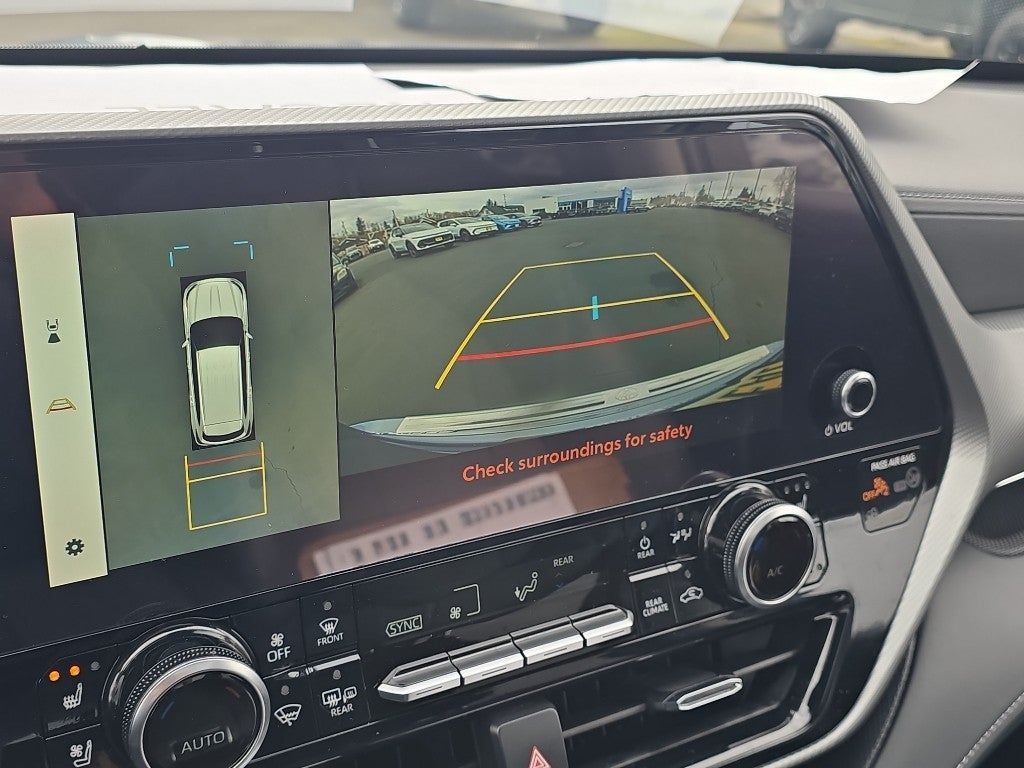 2023 Toyota Highlander Hybrid Hybrid Platinum