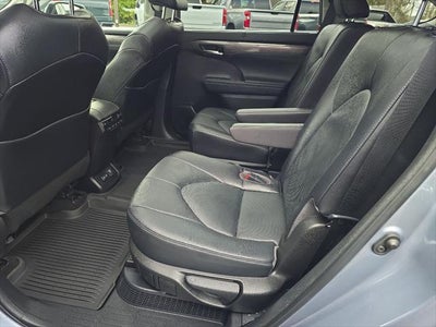 2023 Toyota Highlander Hybrid Hybrid Platinum