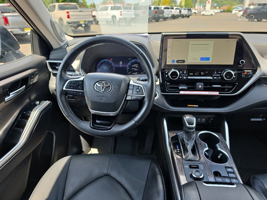 2024 Toyota Highlander Platinum