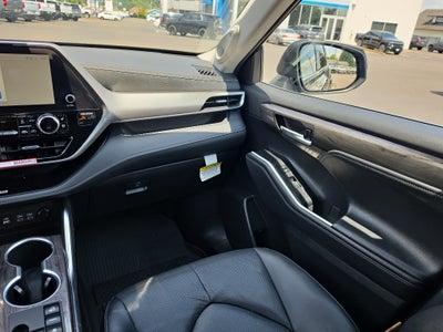 2024 Toyota Highlander Platinum