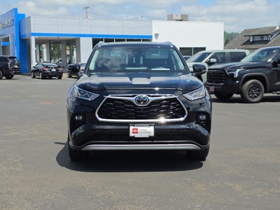 2024 Toyota Highlander Platinum