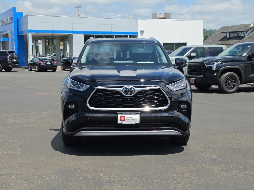 2024 Toyota Highlander Platinum