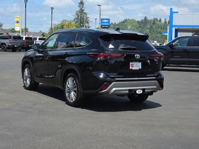 2024 Toyota Highlander Platinum