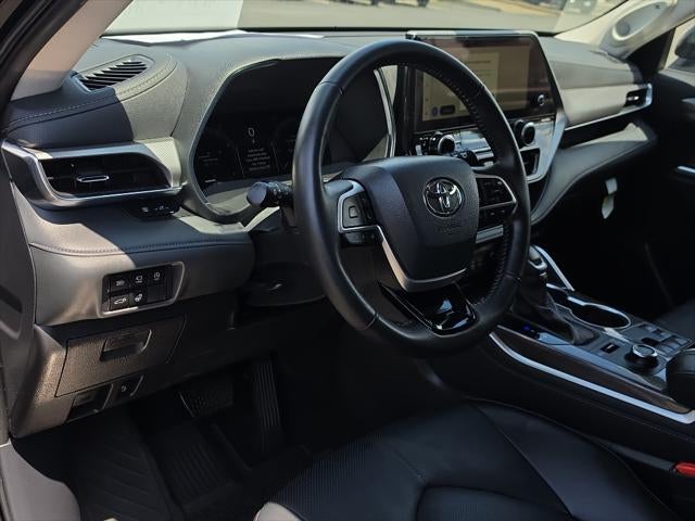 2024 Toyota Highlander Platinum
