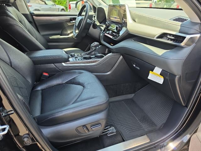 2024 Toyota Highlander Platinum