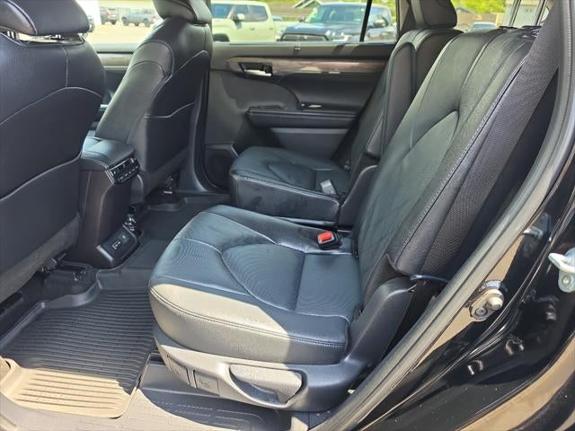 2024 Toyota Highlander Platinum